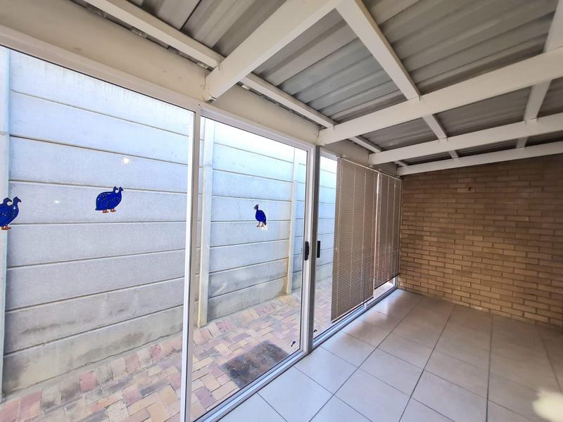 3 Bedroom Property for Sale in Oostersee Western Cape